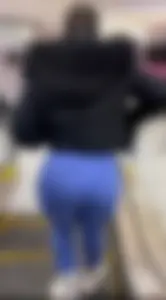 BBL IN A TIGHT BLUE LEGGINGS (NON-OC)