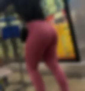 Latina MILF Ass in Tight Pink Leggings