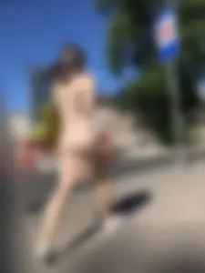 Amazing candid chick wearing a dress, VPL and glimpses of her ass through the fabric