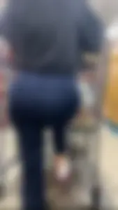 Petite/Thick Latinas in Blue sweatpants VPL