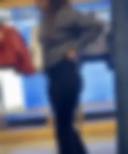 SLIM THICK Latina [OC]