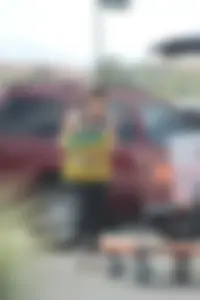 Hoe Depot girl with big booty loading her SUV in leggings with vpl