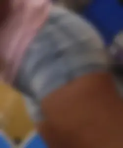 Thick ass in line at Walmart