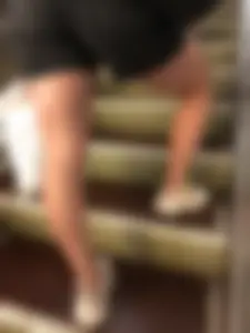 Nice Muscly Legs And Firm Butt - Fit Candid Girl in Shorts on the Subway Escalator Creepshots