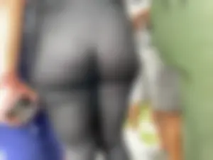 Sexy Mature Fit Thick Latin MILF Round Pear Bubble Butt