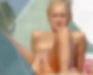Bikini girls