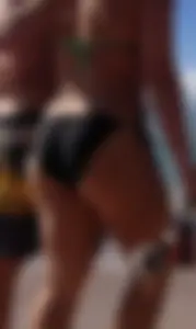 Stocky Milf's Ass in Swimsuit Beach Creepshot
