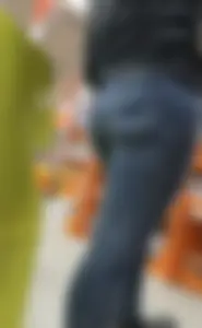 Girl fills her jeans at HD