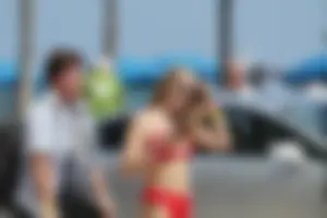Deerfield Beach girls in bikinis