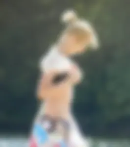 Bikini girls
