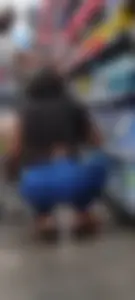Ebony  phatty in blue leggings
