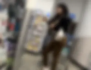 Latina Mom BBL (Brown Leggings)