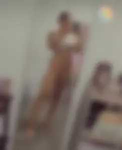 Hot mirror selfies in underwear