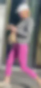 Some girls in leggings from yesterday (OC)