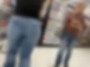 Big booty biker chick!