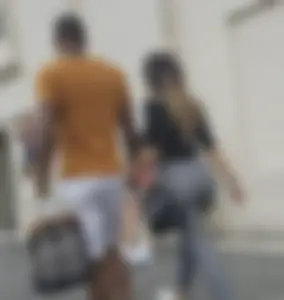 HUGE ASS taking everyone’s attention