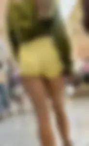 Tan college girl with amazing cameltoe ! NON OC