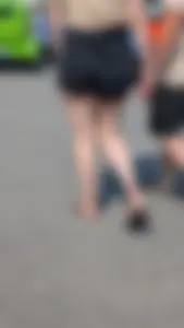 Tall brunette in short black jean. oc