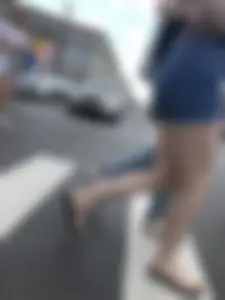 Awesome Booty in Jean Shorts And Sexy Legs, Hot Candid Girl Crossing the Street Creepshots Series