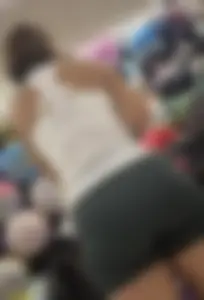 Milf at Party City was aware I was capping her