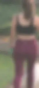 Neighbor rocking the dark red/maroon today