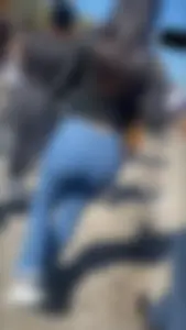 Sexy Latina in tight jeans w| bubble