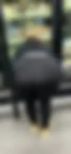 Chic magically reveals VPL with a sweet deep bendover‼️