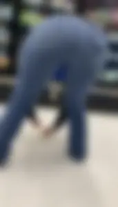 Sexy Thick Walmart Employee (Bent Over)