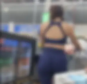 Pawg booty in camo shorts and extras