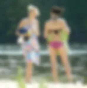 Bikini girls
