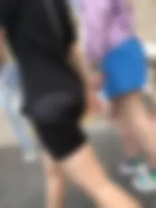 Candid street girl with great booty on spandex and hot legs