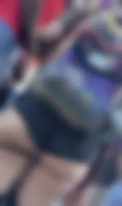 MUST SEE ! Latina goth girl showing off her cheeks