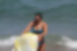 Various sexy Florida beach and bikini girls