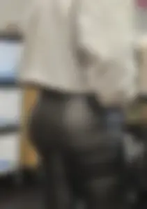 Milf booty. Such a juicy ass. OC