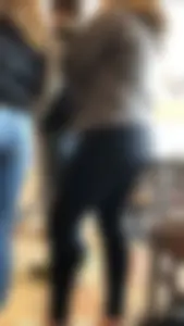Hot Booty and Legs in Sweatpants Cafeteria Creepshots