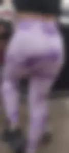 Latina milf with a great body, showing her big ass in pink leggings [OC]