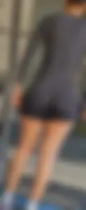 Brunette wide hips tight shorts at the gym (Brasil)