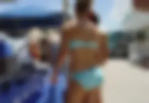 Bikini girls