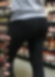 Big booty milf grocery shopping in unique sexy leggings