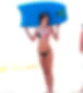 Kendall Jenner paparazzi pictures in bikinis