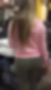 Booty in Yoga Pants Mall Candid Gallery