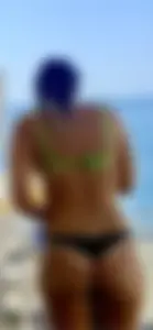 Hot chicks at the beach - wet and using shower