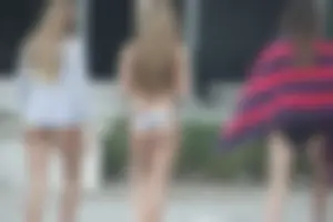 Candid Florida babes at Deerfield Beach in the winter