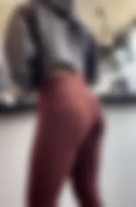 Beautiful VTL in nike leggings