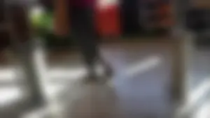 Nice ass checking out in leggings at a grocery store