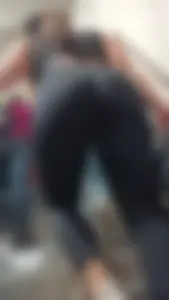 Hermosa mexicana con tremendo culo en Leggings