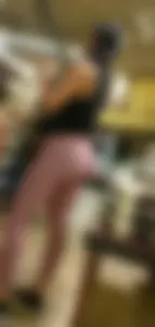 OC Sexy Latina bubble butt in spandex shopping