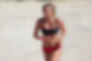 Lifeguard tournament girls on the beach