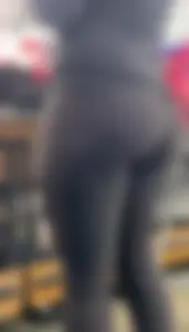 Asian baddie with perky ass
