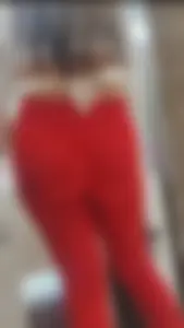 Fat ass Latina in red tiktok leggings